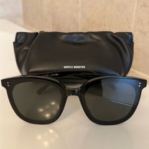 Gentle Monster Classic Black Eyewear
